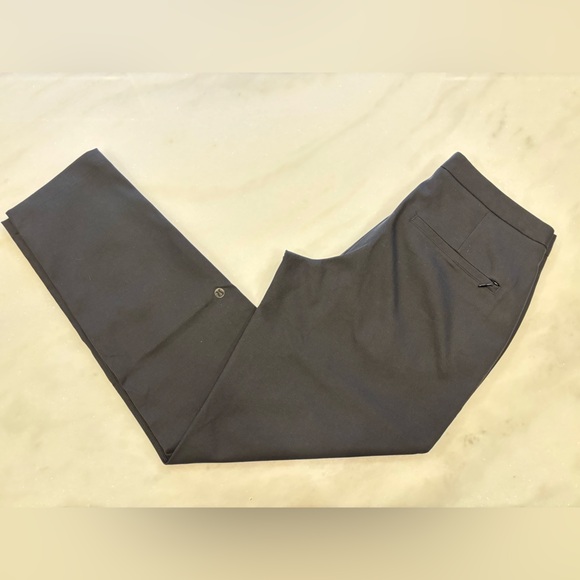 Lululemon City Trek Trouser (black, size 4) - Picture 1 of 3